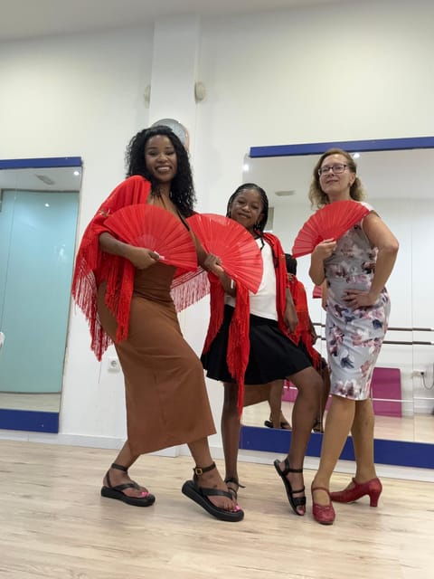45 minutes flamenco dance class for family in Málaga - Who Should Book This, and Who Might Skip It