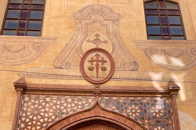 A Self-Guided Tour of Ancient Malaga’s History - Plaza de la Juderia and local atmosphere, a square that changes the tone