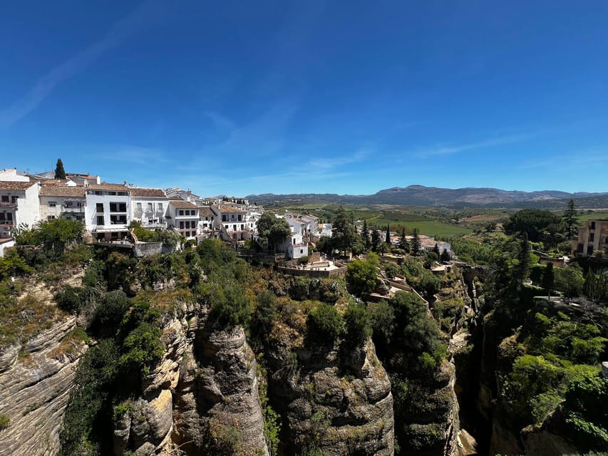 ab Marbella: Private VIP-Tour Ronda incl. Transfer + Tapas - Who this Ronda VIP tour suits best