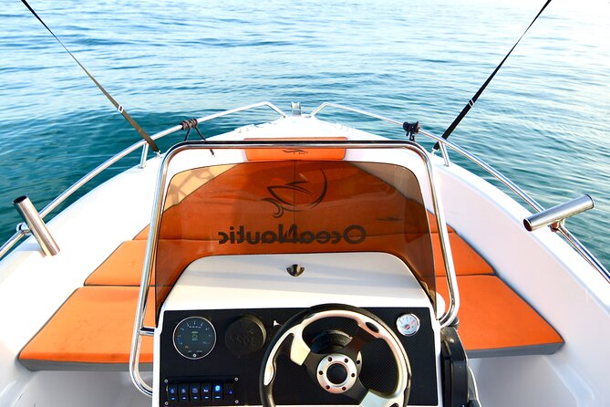 Alquiler de barco sin titulacion en Malaga - Price and value: $54.07 per group, and what can change