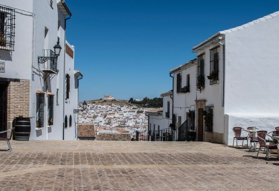 Antequera Old Town & El Torcal Experience from Málaga - Antequera and El Torcal from Málaga: what this day trip really delivers