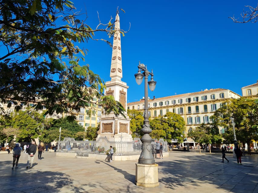 Audioguide City Walk Malaga for cruises (German & English) - Price value: $11 per smartphone, not per person