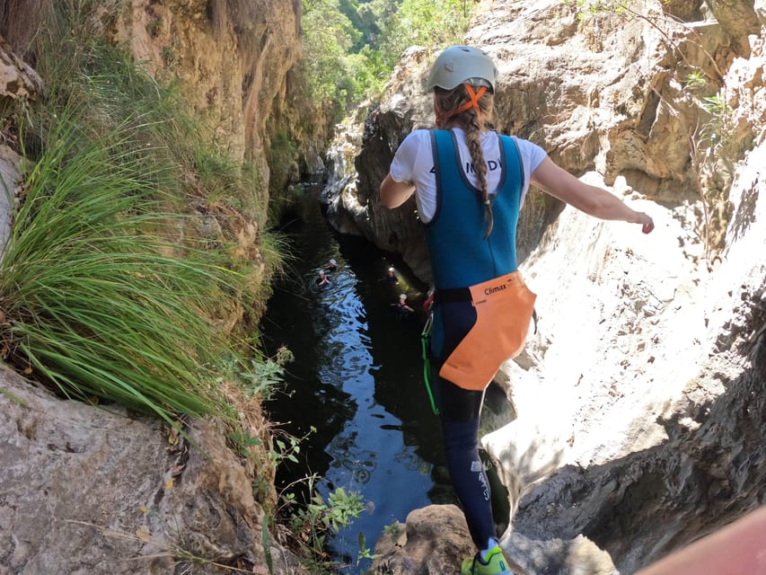 Benahavís: Canyoning Guided Tour at Guadalmina River - What to bring (and what to leave behind)