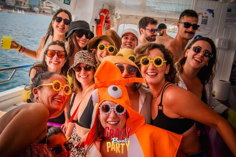 Benalmadena: Boat Party with a Drink - What 3 hours feels like: the rhythm of dance, chill, swim (maybe)