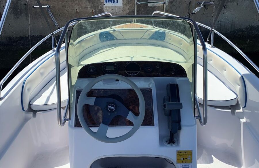 Benalmadena: Boat Rental without License Required - Captain Without a License: How the Benalmádena Boat Rental Works