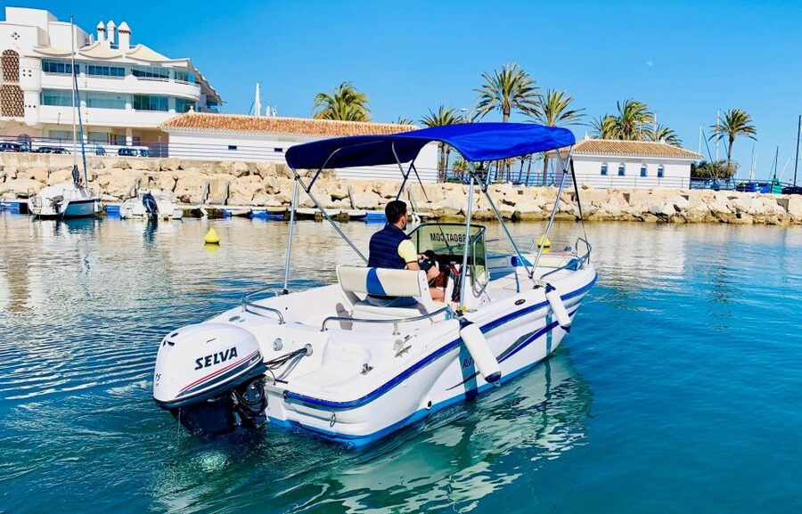 Benalmadena: Boat Rental without License Required - Should You Book This Benalmádena Boat Rental Without a License?