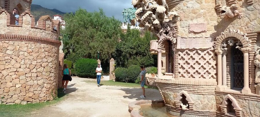 Benalmadena: Colomares Castle Tour with Entry Ticket - The Columbus Symbolism Lesson, Plus QR Code Hunting Time