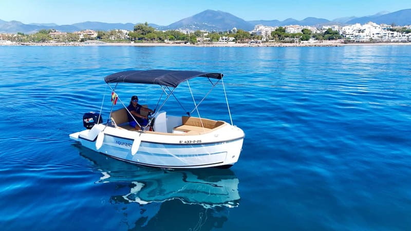 Benalmádena: license-Free Rent Boat for Dolphin Watching - Onboard comfort for Costa del Sol sea time