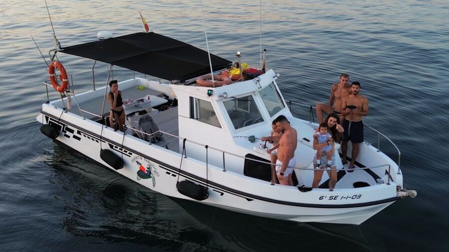 Benalmadena: Private Boat Trip with Drinks & Snacks - The on-water game plan, from port to return