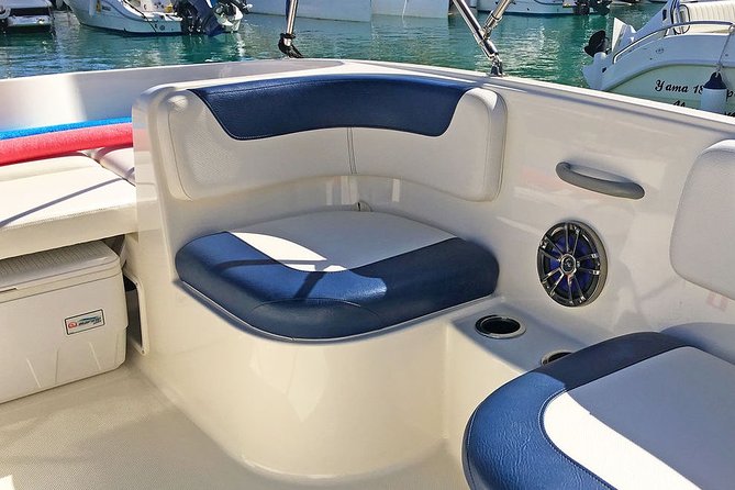 Boat rental Bayliner 60 cv 1/2 day - Why Maro-Cerro Gordo Looks Different From a Bayliner
