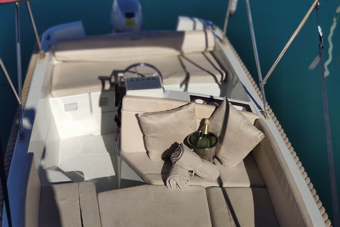 Boat Rental Without License in Benalmádena - Performance reality: what to expect from the motor