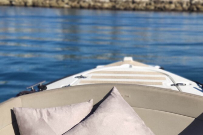 Boat Rental Without License in Benalmádena - What’s actually on the boat: comfort, safety, and gadgets