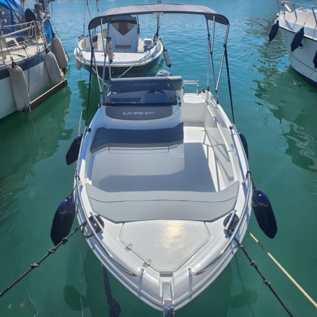 Boat without licence, fuel included - Price, deposits, and what you need to bring