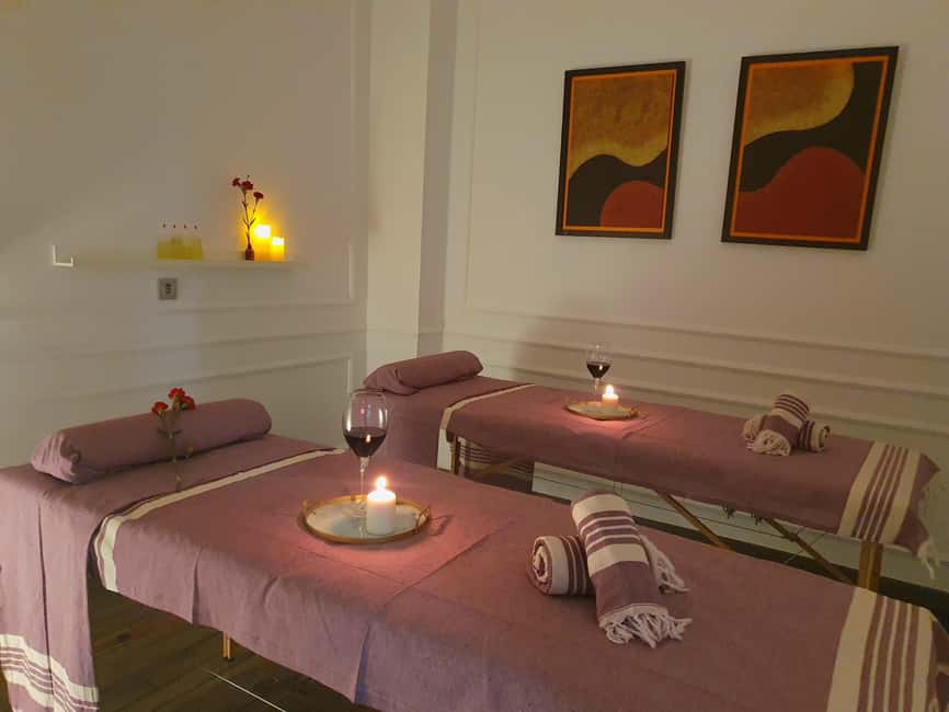 C/Echegaray 5 Málaga center: Malagueño Massage: Massage + Wine Tasting - The olfactory journey: smell is the warm-up