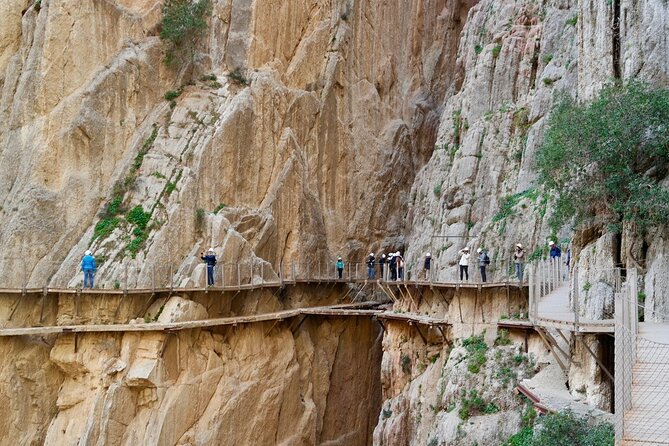 Caminito del Rey Day Trip from Costa del Sol - El Chorro reservoir views, then the ride home