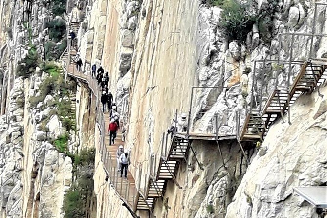 Caminito del Rey Group Tour directly from Malaga - Malaga pickup and the 30-minute rule you should respect