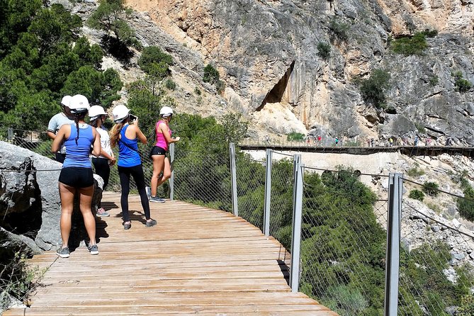 Caminito del Rey Private Walking Tour - Stop 4: Finishing at El Chorro, Then the Short Bus Step