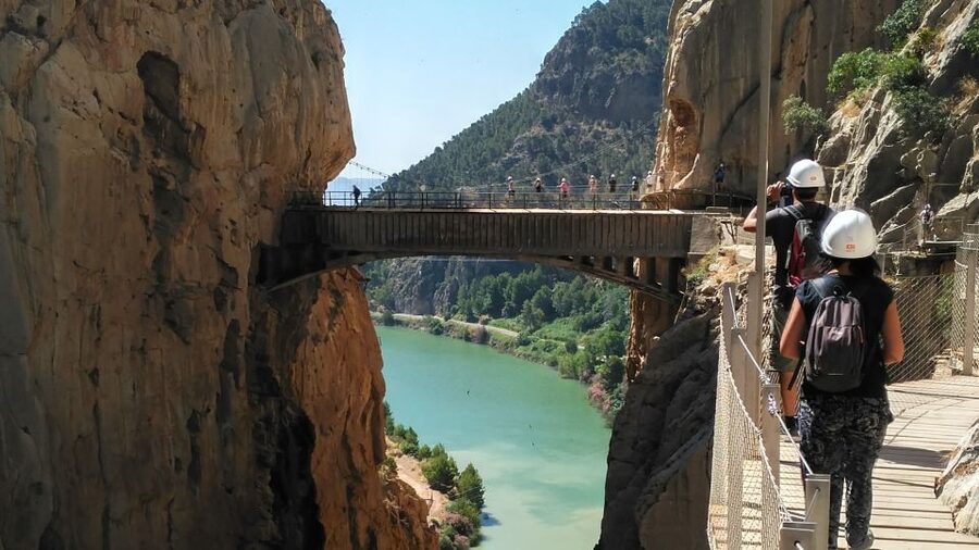 Caminito del Rey: Trekking Tour with Hiking Guide - Who should book this tour, and who should skip it