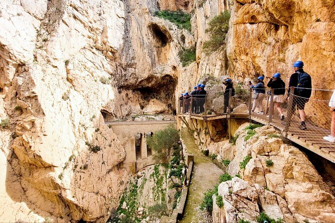 Caminito del Rey with Pickup from Nerja, Torrox and Torre del Mar - How the English tour feels in real life