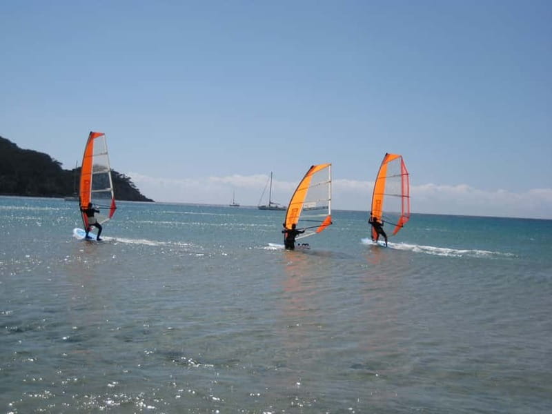 Costa del Sol: Beginner class Dynamic Windsurfing - Wetsuit, Board, and the Stuff You Must Bring