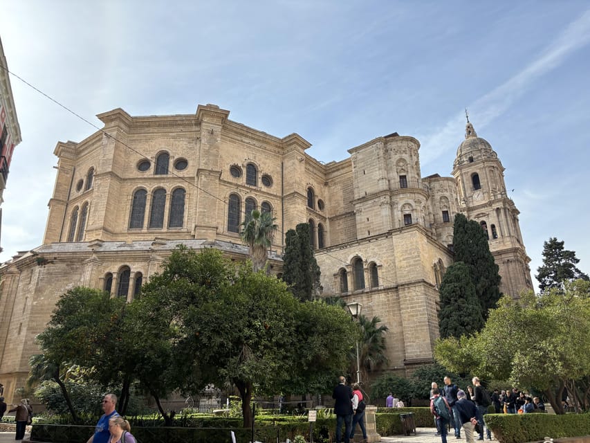 Discover Málaga in 2 Hours: Relaxing Tour by Electric Car - Gibralfaro Castle viewpoint: the stop with the big panoramic payoff