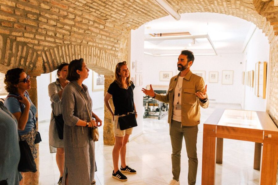 Discover Marbella's Old Town with five-star private tour - Capilla San Juan De Dios, Avenida del Mar, and the Town’s Turn Toward the Sea