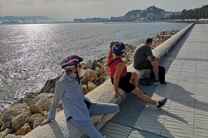 E-bike Tour and Rental in Malaga - Picasso’s birthplace: an iconic stop with a personal angle