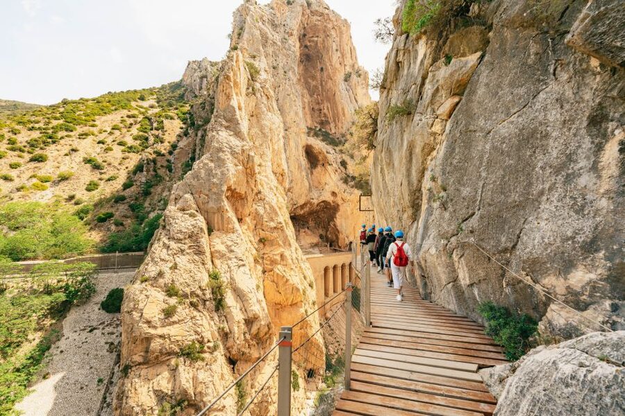 El Chorro: Caminito del Rey Guided Tour with Shuttle Bus - Key things to know before you go
