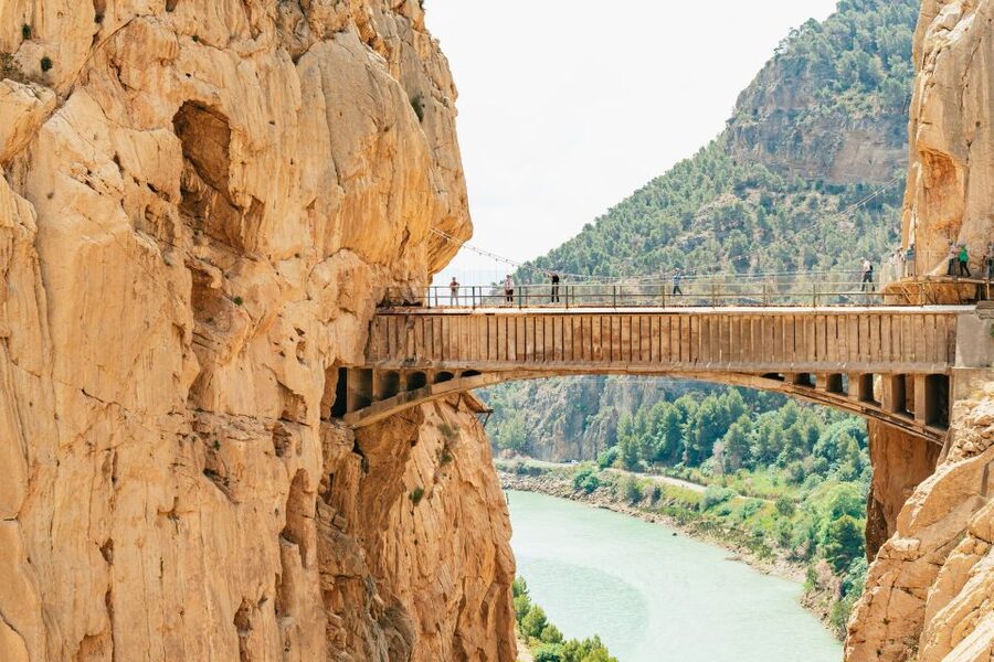El Chorro: Caminito del Rey Guided Tour with Shuttle Bus - El Chorro to Caminito del Rey, why a guided shuttle tour makes sense