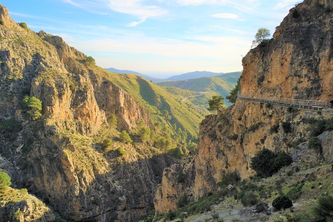 El Saltillo Gorge and White Village Hiking Tour from Malaga - Key Highlights You Should Know