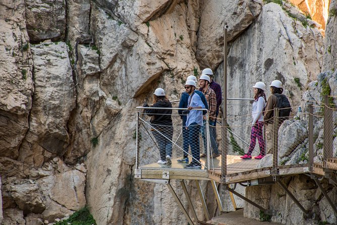 Epic Caminito del Rey Adventure: Guided Tour & Guaranteed Ticket - Mirador de Cristal: camera time with scale you can’t fake