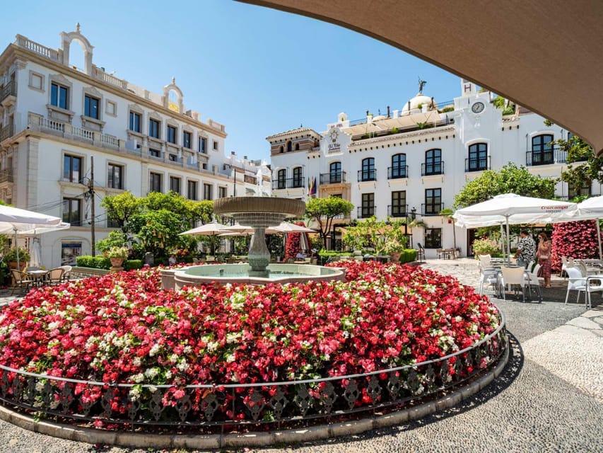 Estepona best kept secrets: City bike guided tour - The photo stops and flower streets, what you should actually look for