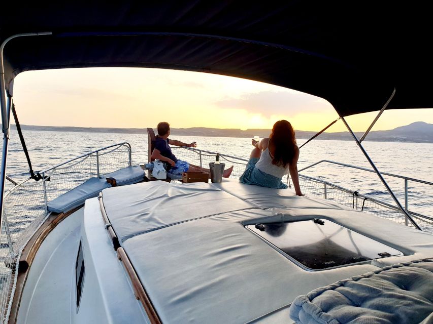 Estepona: Dolphin Search Boat Trip with Drink and Snacks - Who this boat trip fits best