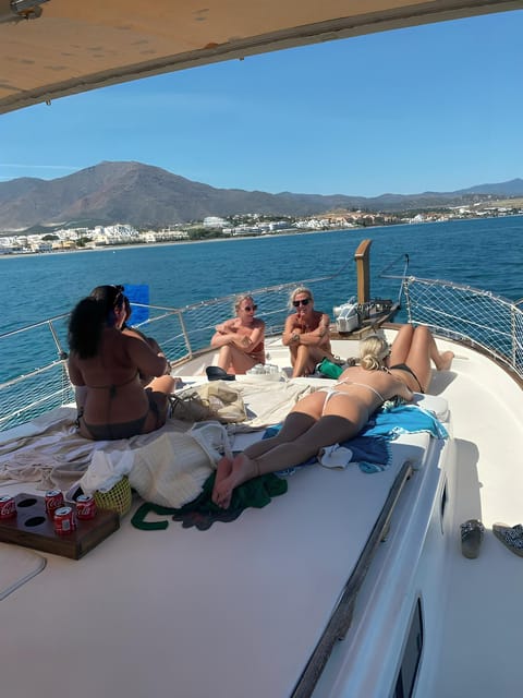 Estepona: Dolphins Searching Sea Cruise with Drink & Snacks - Shared vs private: which fits your day
