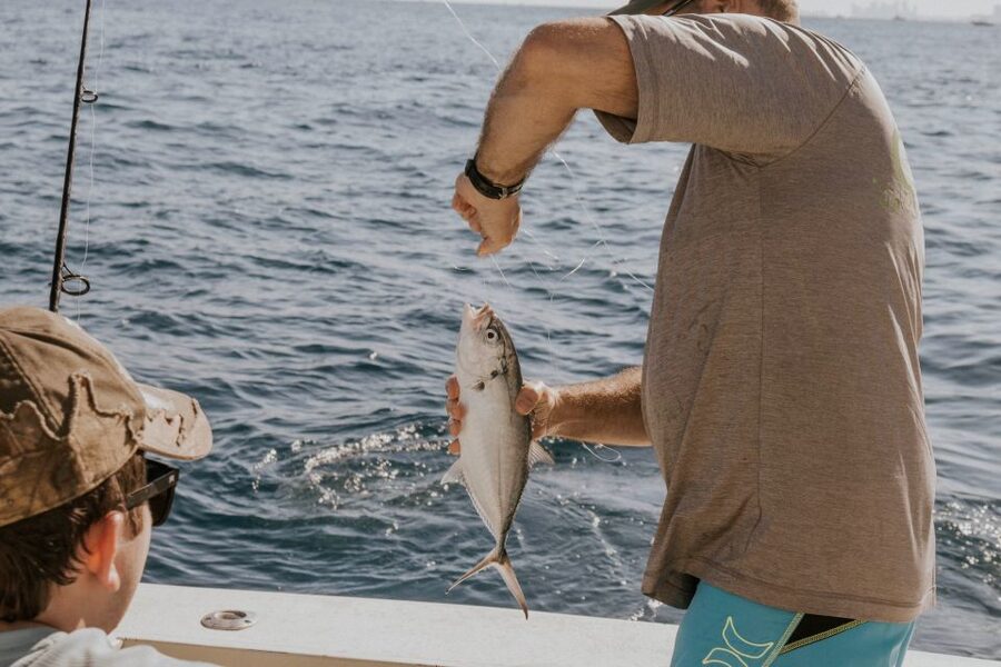 Estepona: Fishing Tour StartFisher 1060 - Meeting point and timing: what to plan around