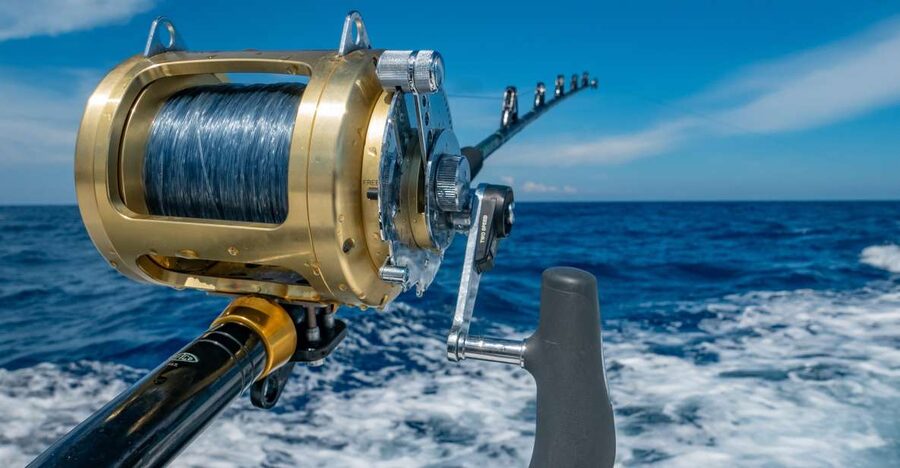 Estepona: Fishing Tour StartFisher 1060 - Starfisher 1060: the boat that makes the time feel “worth it”