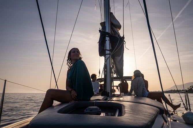 Exclusive private experience in luxury catamaran - Drinks and snacks that feel like part of the experience