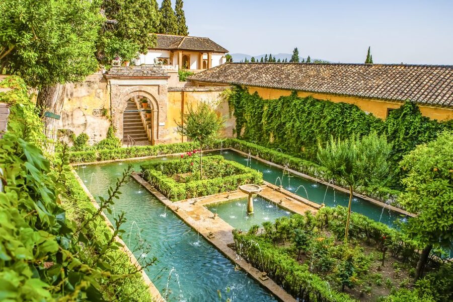 From Costa del Sol: Granada, Alhambra + Nasrid Palaces Tour - Why This Costa del Sol to Granada Tour Feels Like Good Value