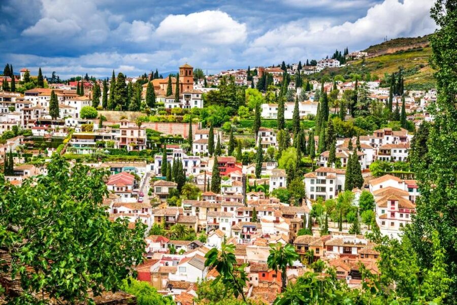 From Costa del Sol: Granada Day Trip Free Time 5h - From Costa del Sol to Granada: pick-up, coach time, and that breakfast break
