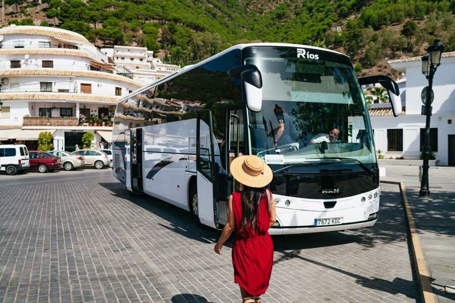 From Costa del Sol: Mijas, Marbella and Puerto Banús Tour - Guides Make the Difference: Sara, Carlos, Eduardo, and Shirley