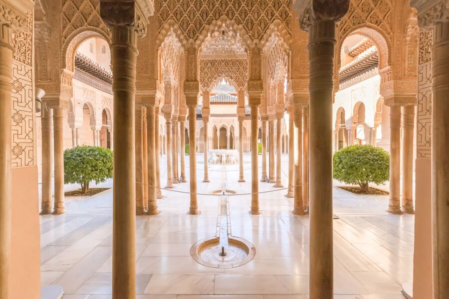 From Costa del Sol or Malaga: Granada and Alhambra Tour - Mirador de San Nicolás and the viewpoint strategy