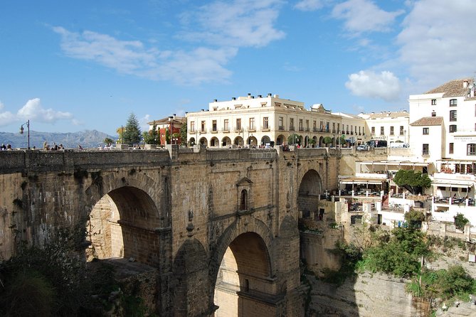 From Costa del Sol: Ronda and Setenil de las Bodegas - Setenil de las Bodegas: your hour under the cliff