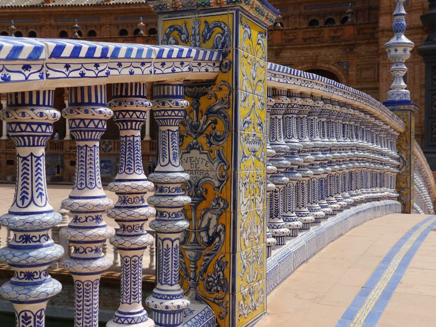 From Costa del Sol: Seville Day Trip - Barrio de Santa Cruz: Wandering the Old City Like a Local