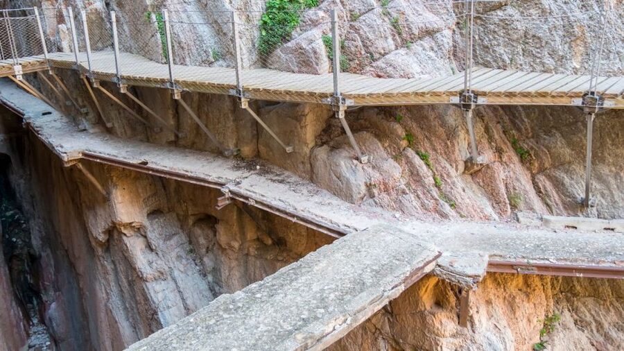 From Fuengirola: Caminito del Rey Guided Day Trip - Why this Caminito del Rey trip works so well from Fuengirola