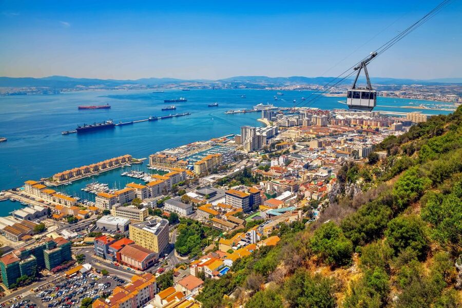 From Malaga and Costa del Sol: Gibraltar Sightseeing Tour - Climbing to the Rock’s highest public point, and planning your photos