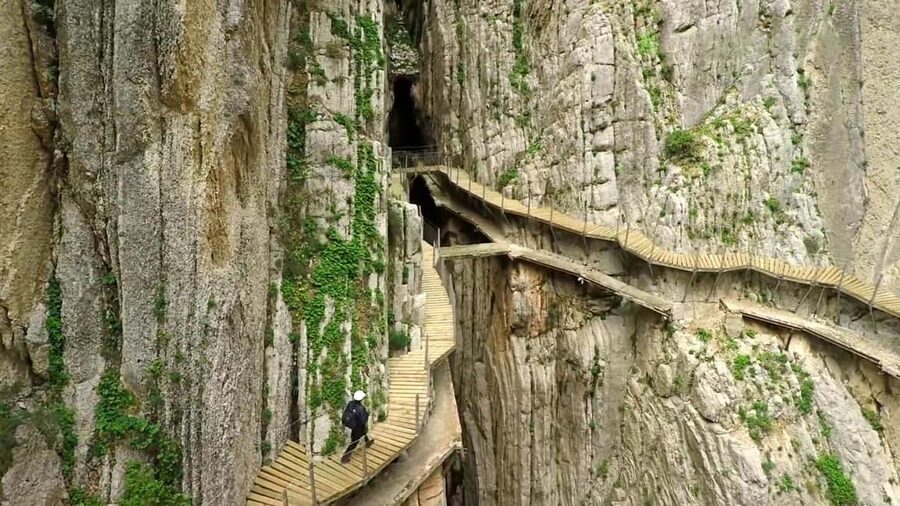 From Malaga: Caminito del Rey guided tour + round-trip transportation - Price and value: what $68 buys you in the real world