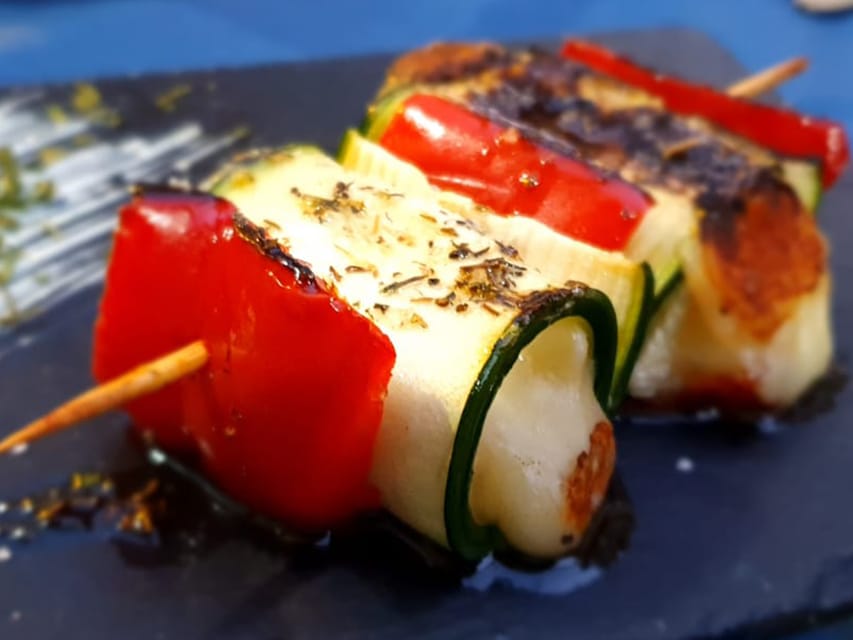 From Malaga: Caminito del Rey/White Village Tour & Tapas - Who should book this tour, and who should skip it