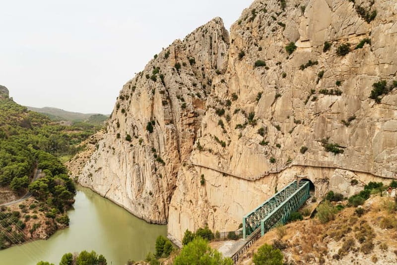 From Málaga & Costa del Sol: Caminito del Rey Guided Tour - The Caminito section: 3 hours on the gorge walk at real height