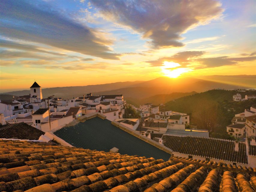 From Málaga: El Saltillo Gorge and White Village Hiking Tour - Key things to know before you go