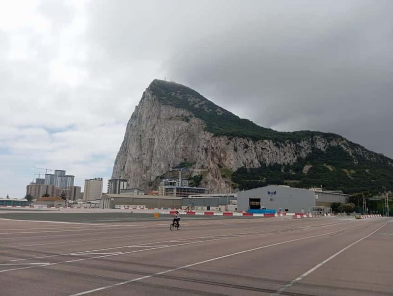 From Málaga: Gibraltar Day Trip - Border crossing reality: why your documents matter